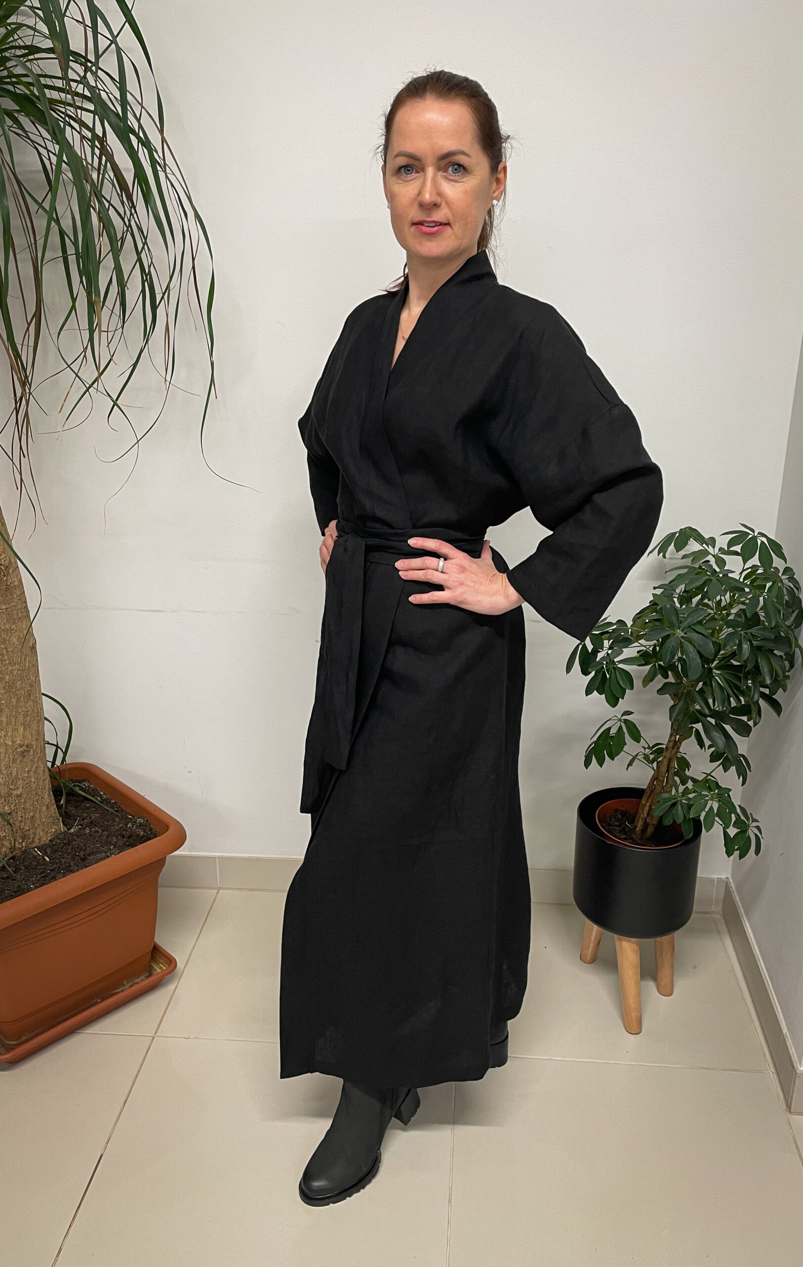 must-kimono-pikk
